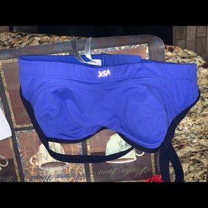 victoria’s secret sports bra 32b